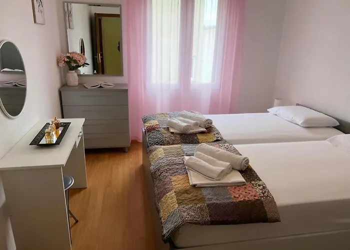 Apartament Mihi *