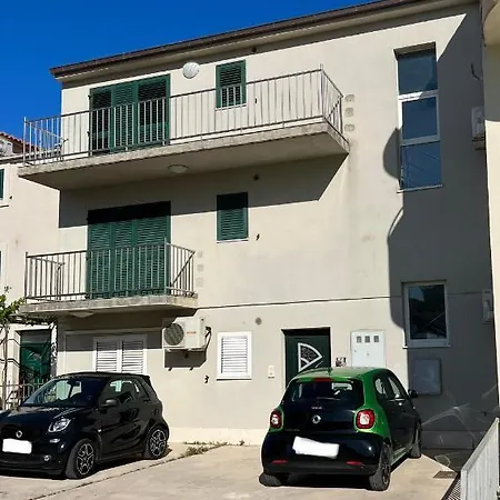 Mihi Podstrana